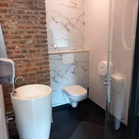 Meschermolen, Overnachten In De Schuur Bed & Breakfast