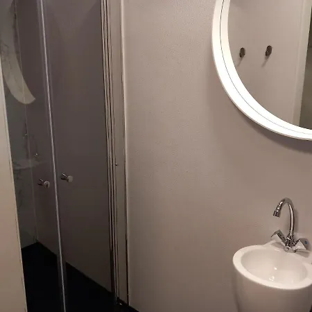 Meschermolen, Overnachten In De Schuur *