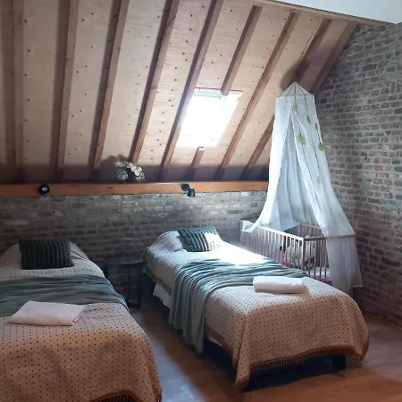 Bed & Breakfast Meschermolen, Overnachten In De Schuur Eijsden