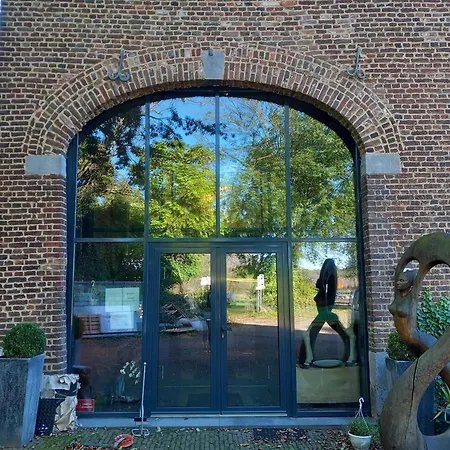 Bed & Breakfast Meschermolen, Overnachten In De Schuur