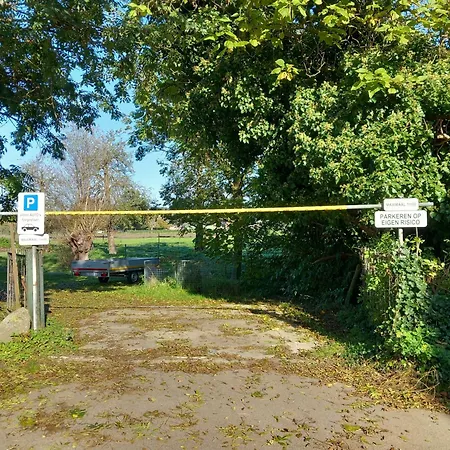 Meschermolen, Overnachten In De Schuur